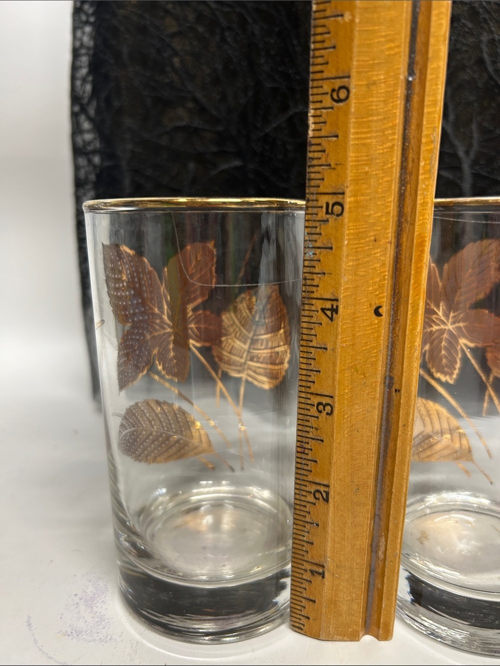vintage Libbey "Golden Foliage" highball glasses featuring 22-karat gold leaf - Picture 3 of 5